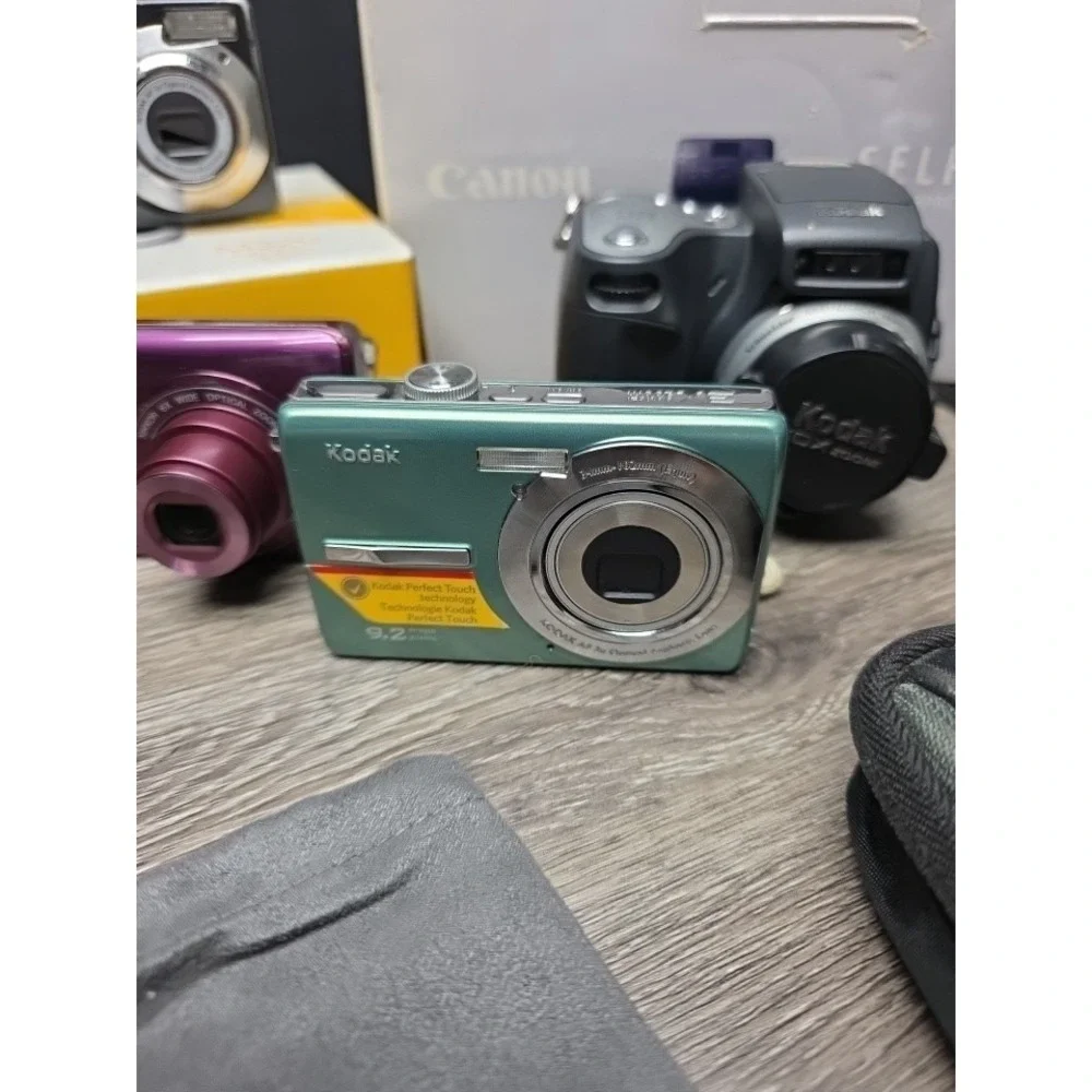 Digital Camera‎ Lot - 9 Cameras 2 Printers 2 Docks - Part/Repair